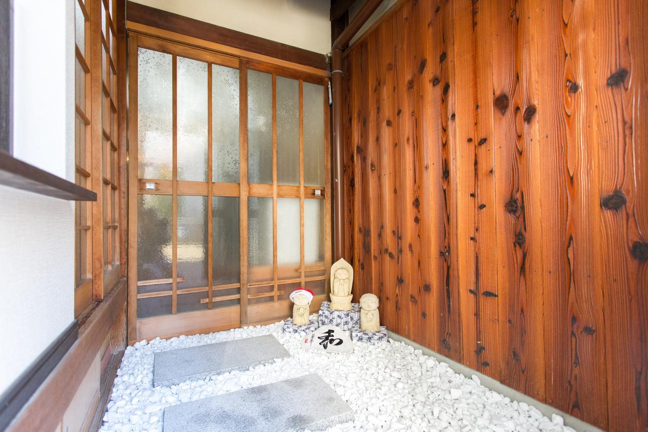 City Center 200 Years Old Traditional House Next To 2 Train Lines Kyoto Eksteriør bilde